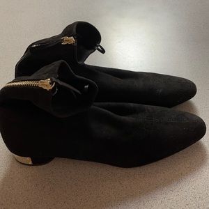 ZARA booties 10.5